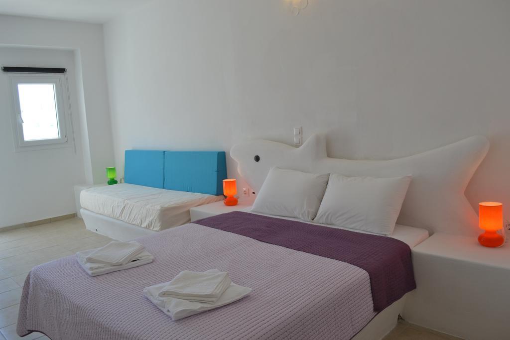 Odysseas Hotel Perivolos (Santorini)