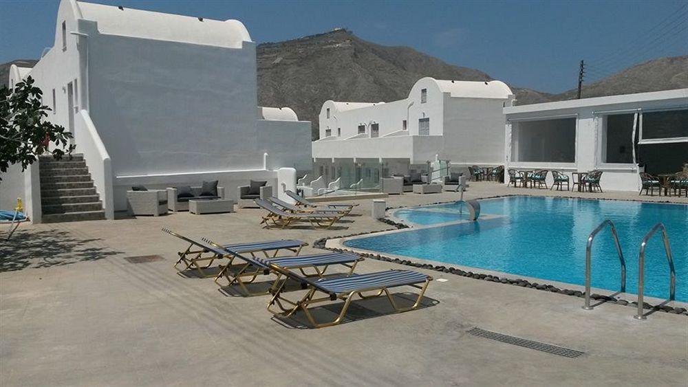 Odysseas 3* Perivolos (Santorini)